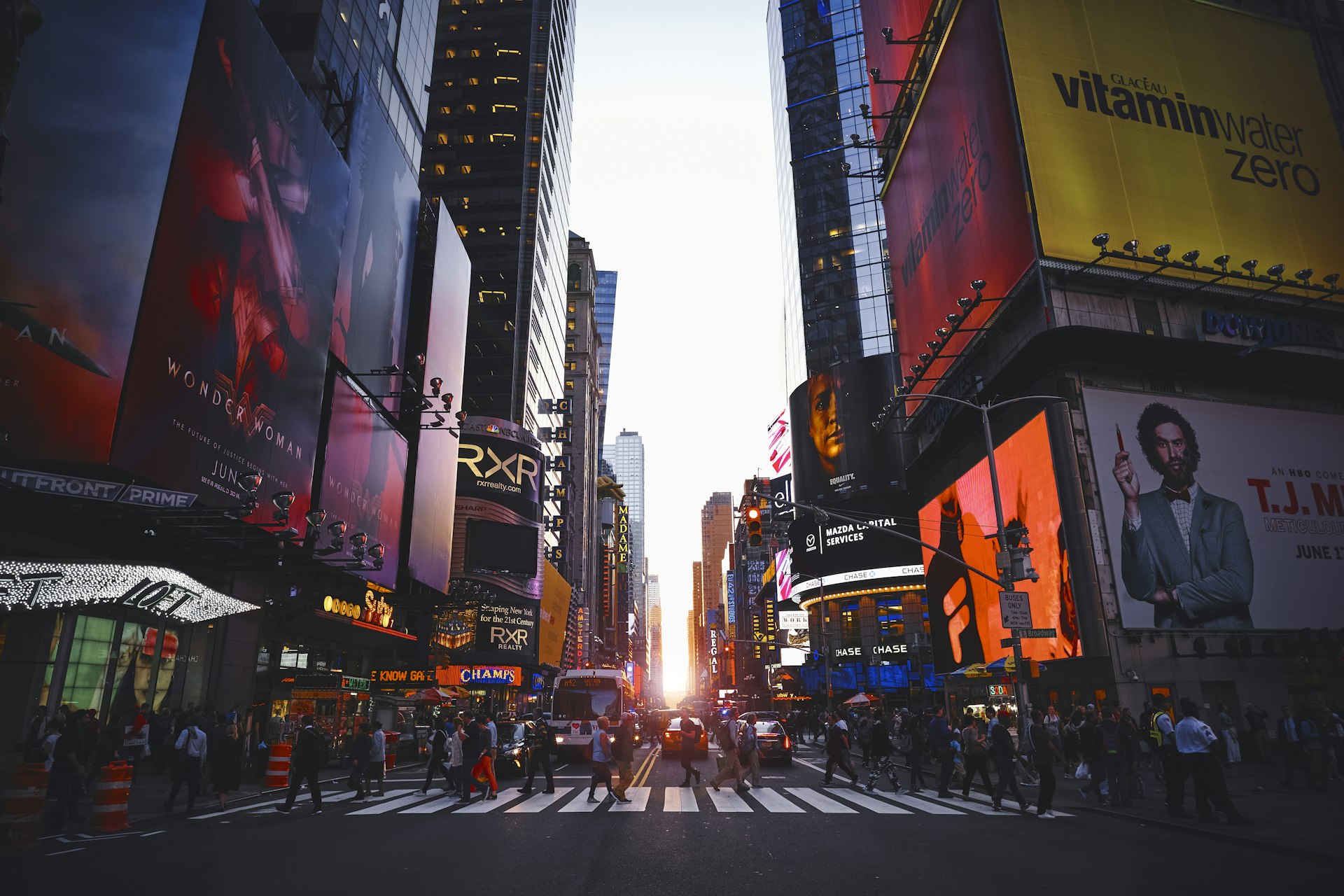 請假去旅行 · 慳住放假 Usa Nyc Hero