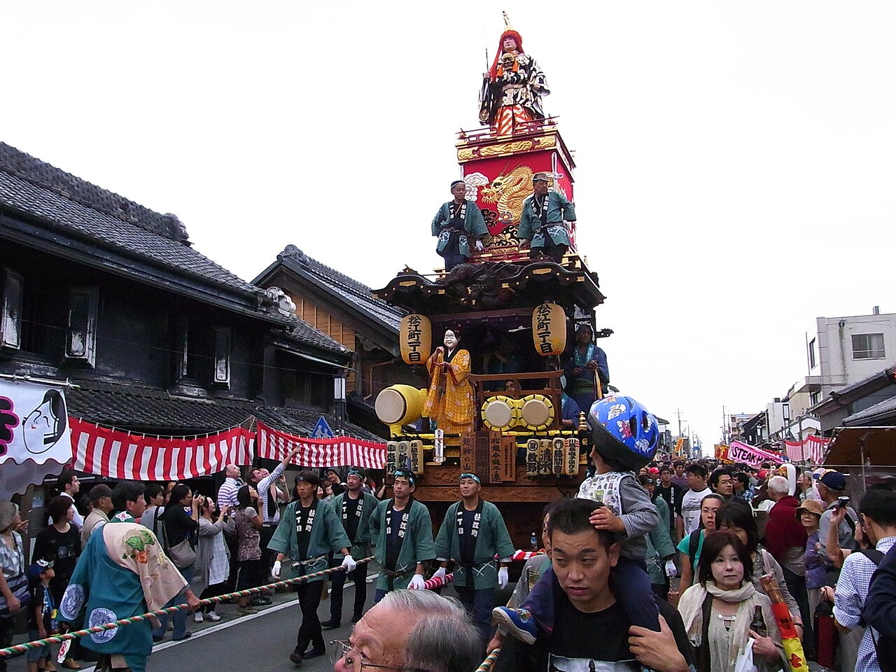 2010年川越祭松江町一丁目龍神山車與沿街人群