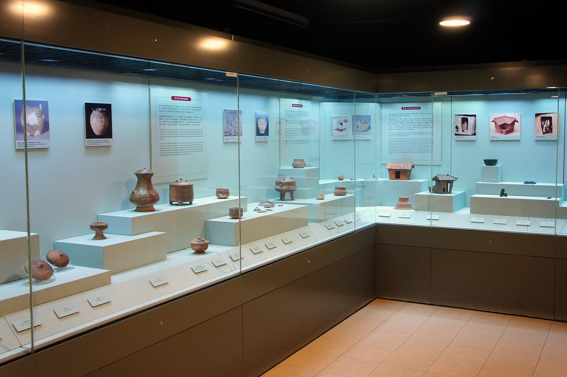 李鄭屋漢墓博物館2012年展櫃實拍，陳列可能已改變