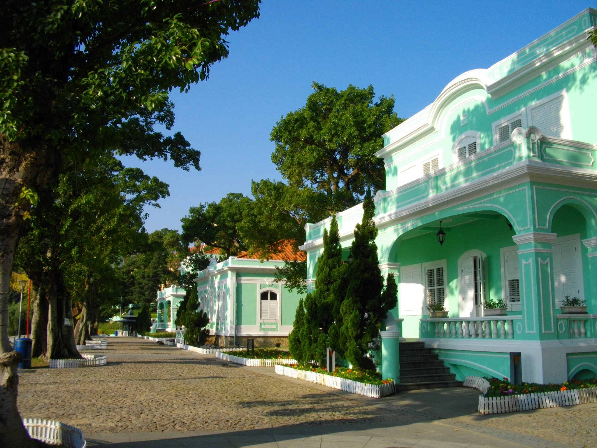 龍環葡韻葡式建築外觀資料照，2011年